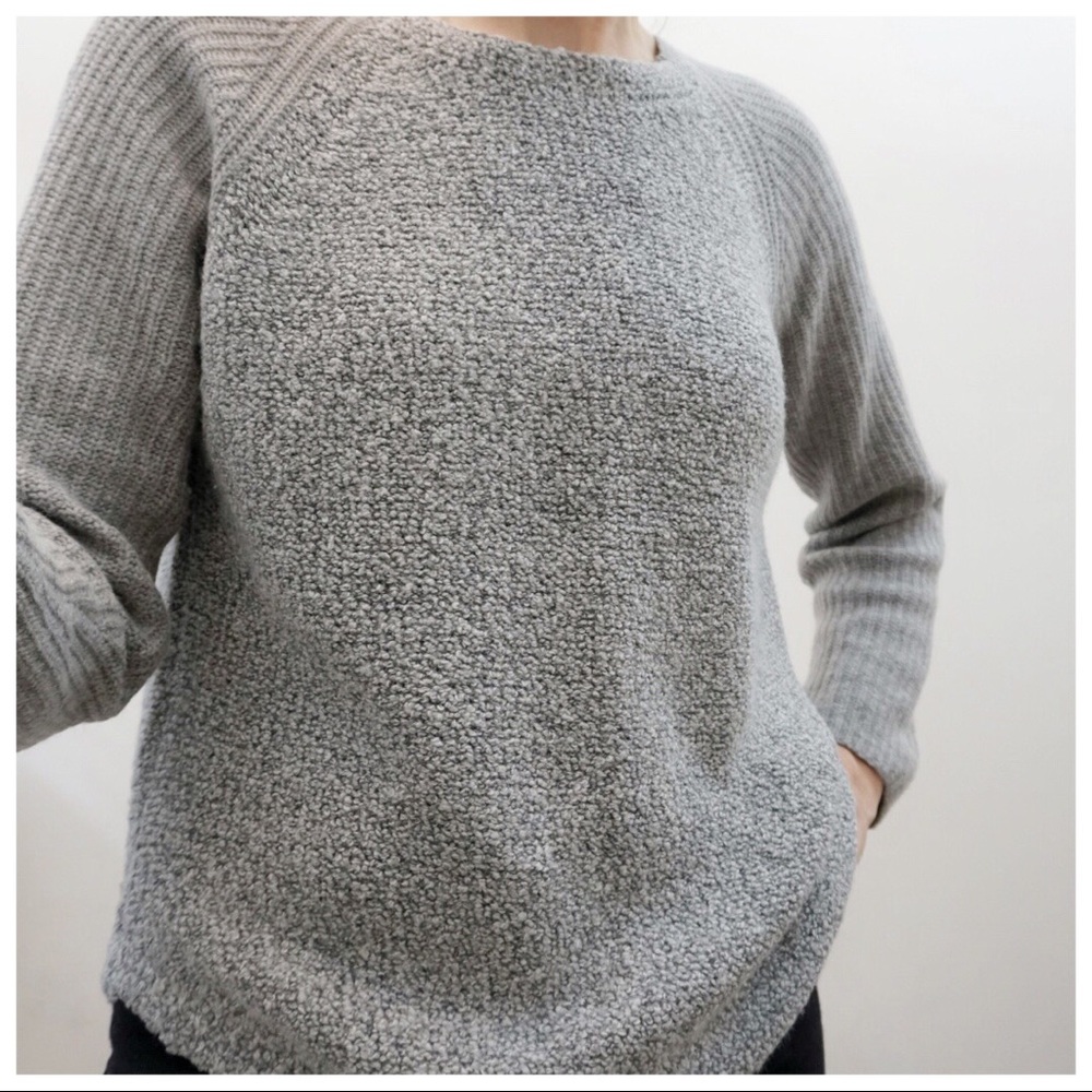 Club Monaco Benita Crewneck Pullover Sweater View 4